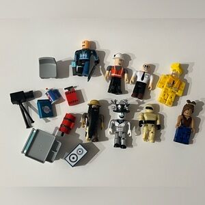 Robolox Action Figures Toy Varied Figures Accessories Lot